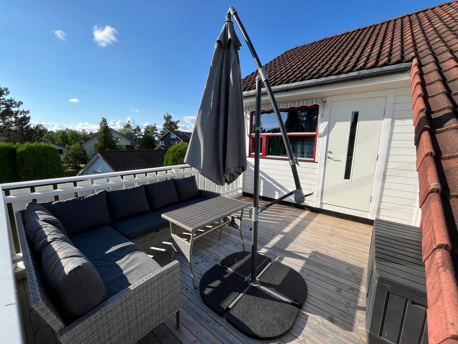 2. etasje - Rom 1: med egen entre og terrasse - UTLEID-RENTED OUT Galleribilde
