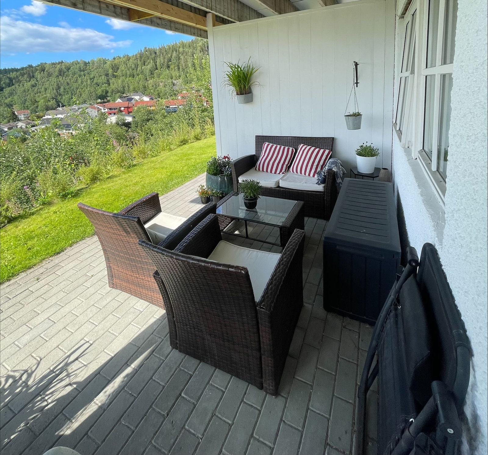 Uteplass Galleribilde