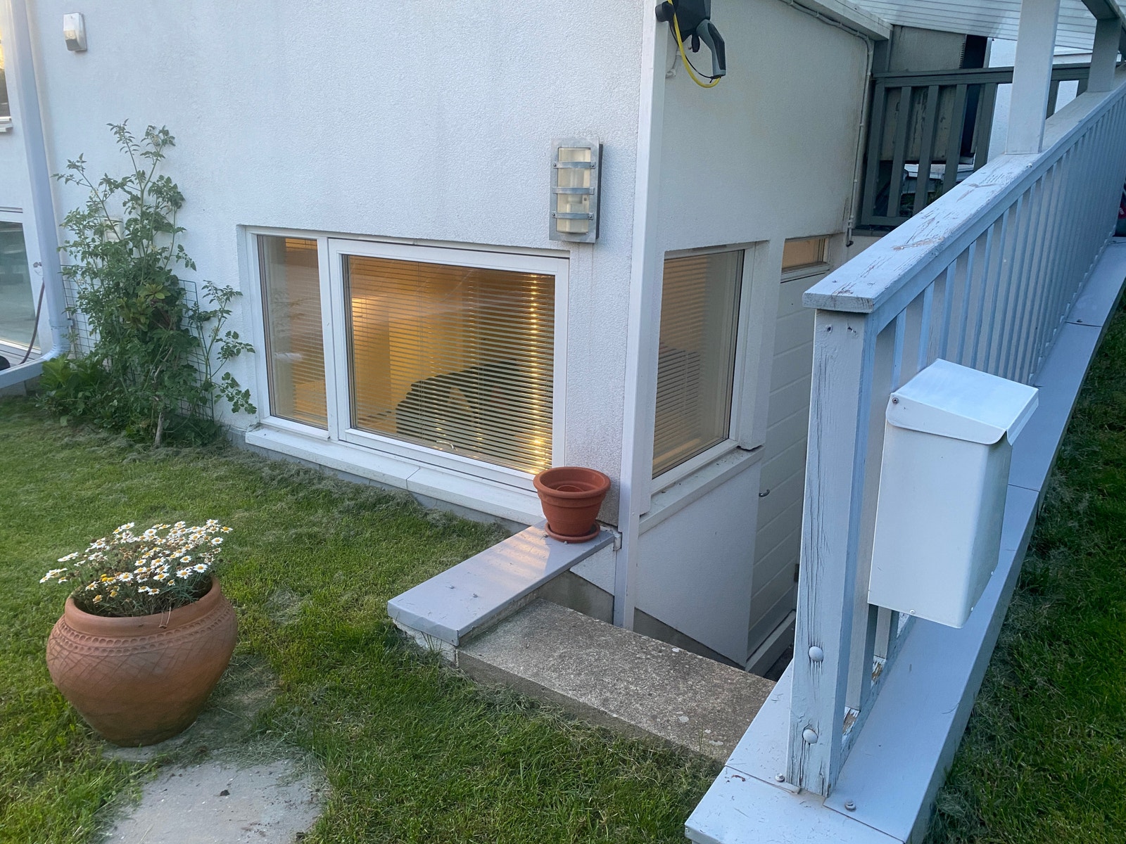 Egen inngang via hageport Galleribilde