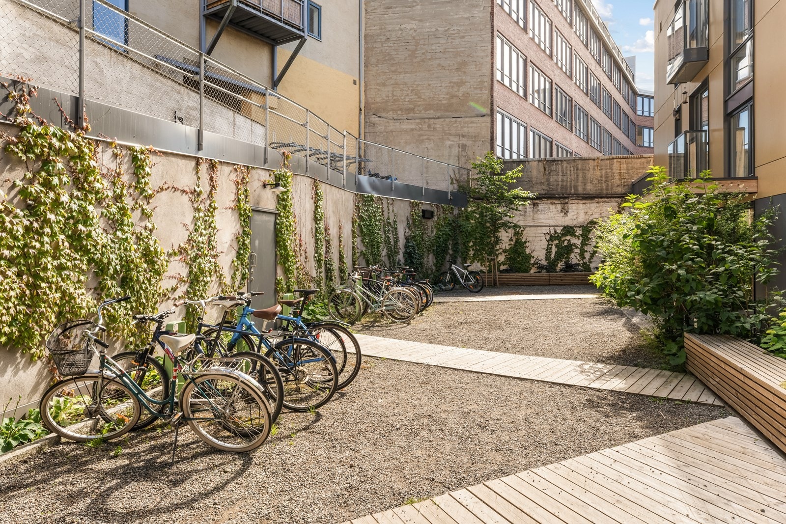 Her flytter man inn i et veldrevet borettslag med godt naboskap Galleribilde