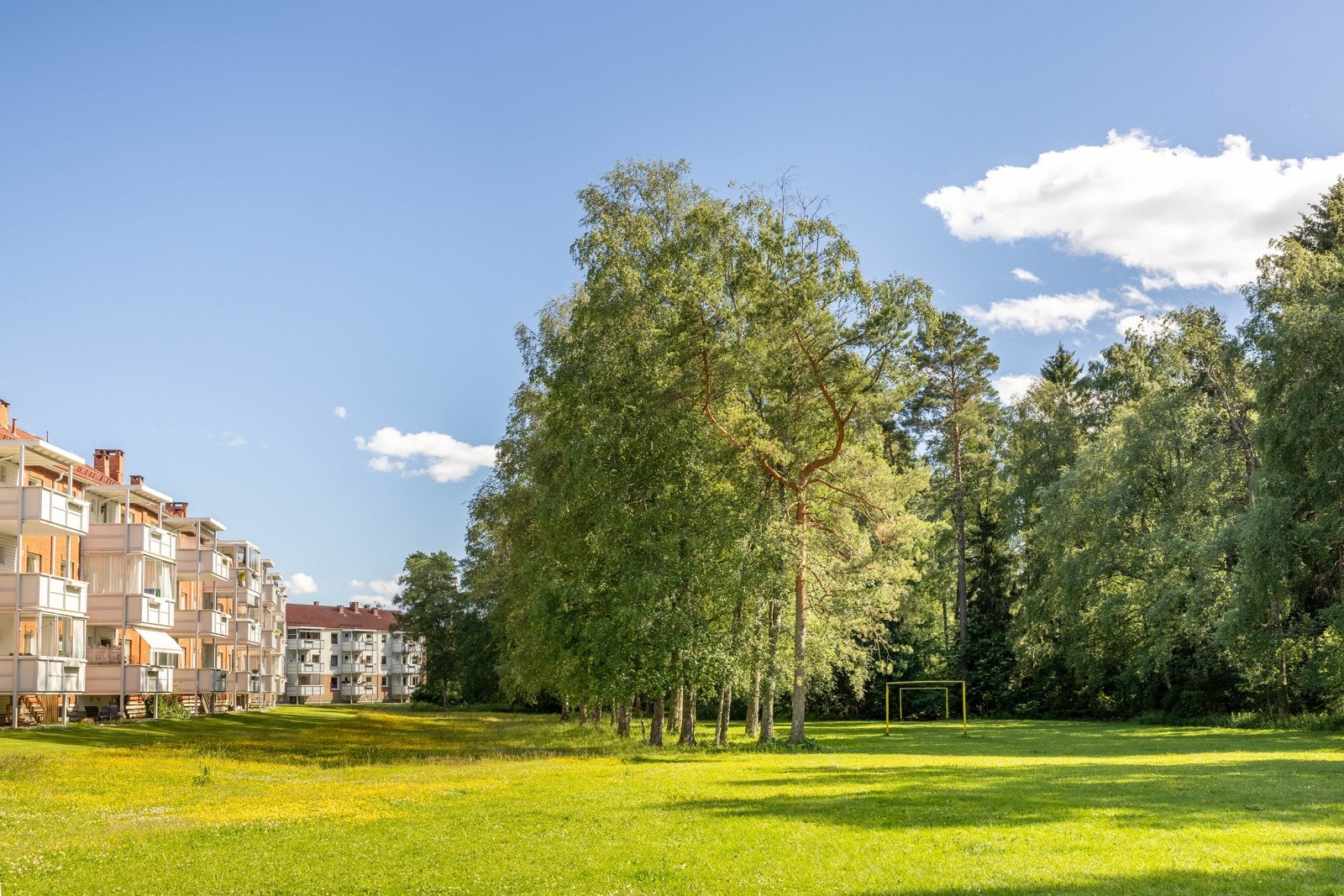 Fra yttedøren er det gangavstand til flere barnehager og kun 200 meter til T-banen Galleribilde