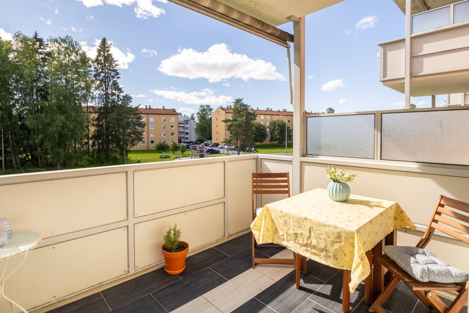 Velholdt 3-roms med solrik balkong Galleribilde