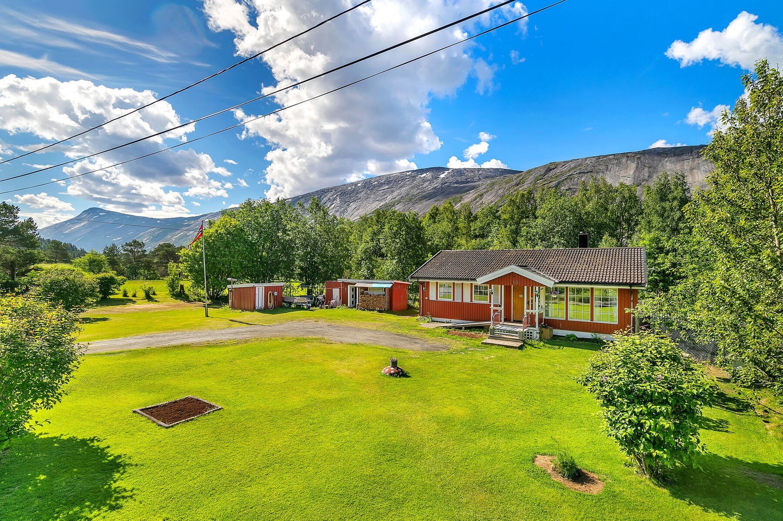 Velkommen til idylliske Skjomenveien - Elvegård 150. Galleribilde