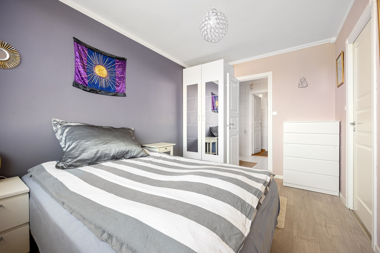 Soverom 2 med direkte adkomst til bad Galleribilde