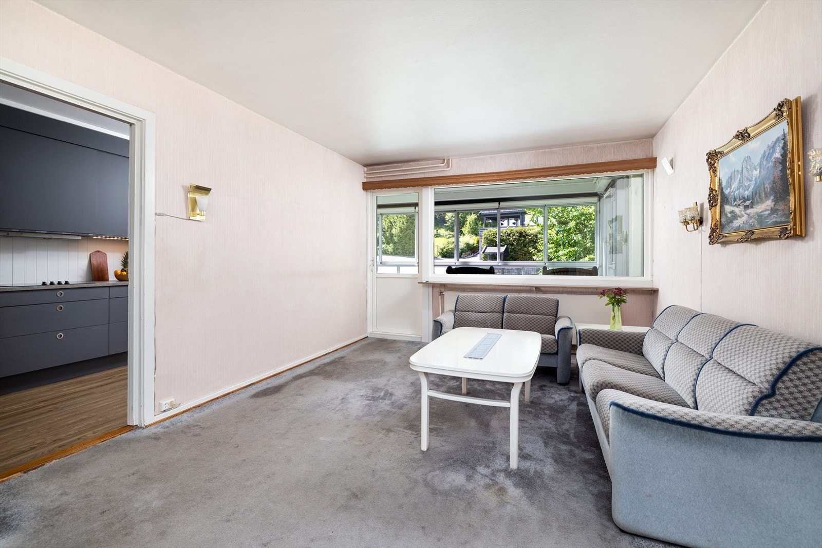 Hjørneleilighet med vinduer på to vegger Galleribilde