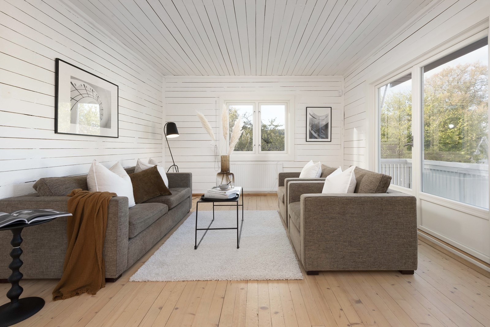 Boligen har en flott og lys stue, med en romslig størrelse. Galleribilde