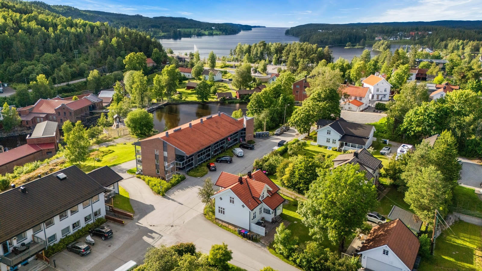 Herlig plassering rett ved sentrum Galleribilde