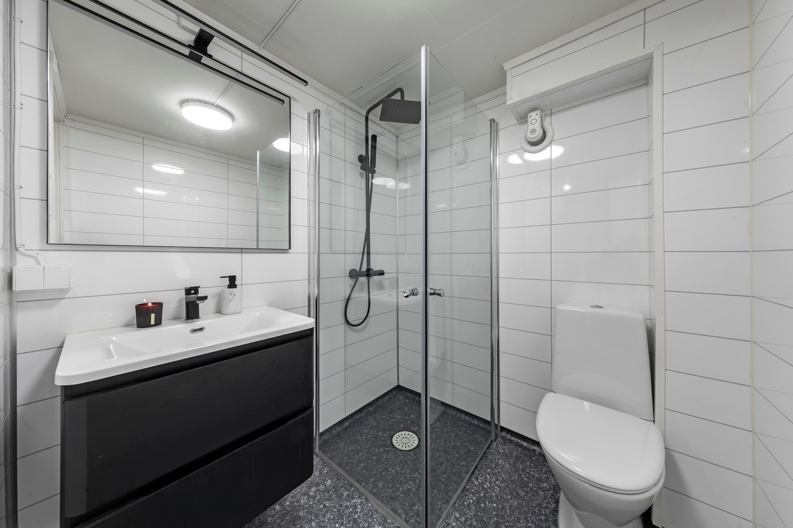 Nyoppusset bad Galleribilde