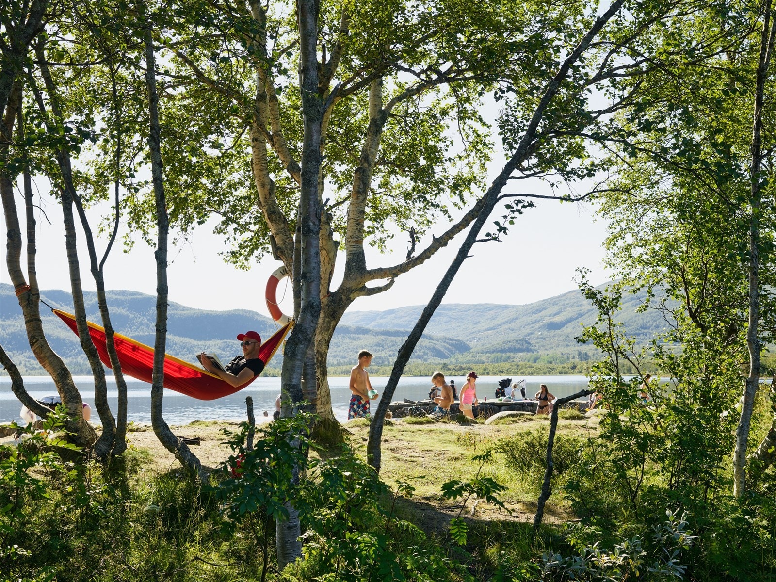 Kort gangavstand til badestranden - Foto Emilie Holba Galleribilde