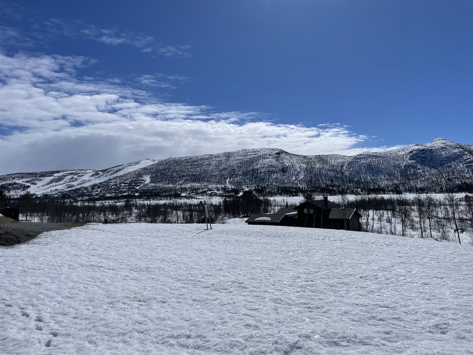 Boligtomt med flott beliggenhet - rett ved muligheter for en aktiv livsstil Galleribilde