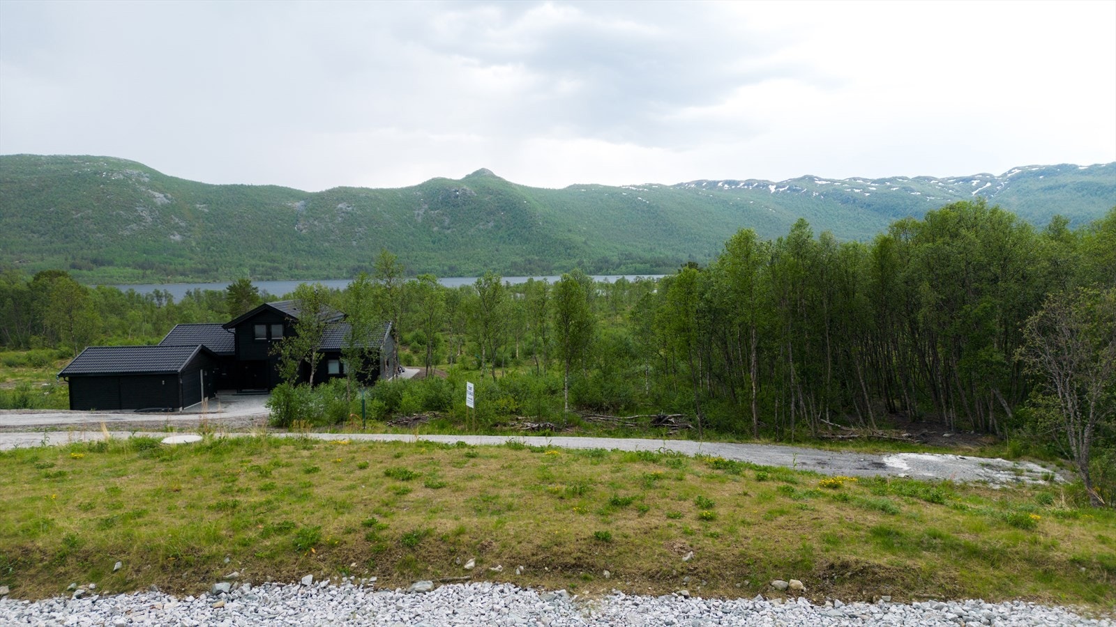 Utsikt fra tomten Galleribilde