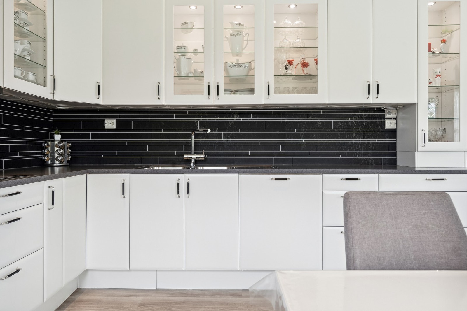 Deler av kjøkken. Galleribilde