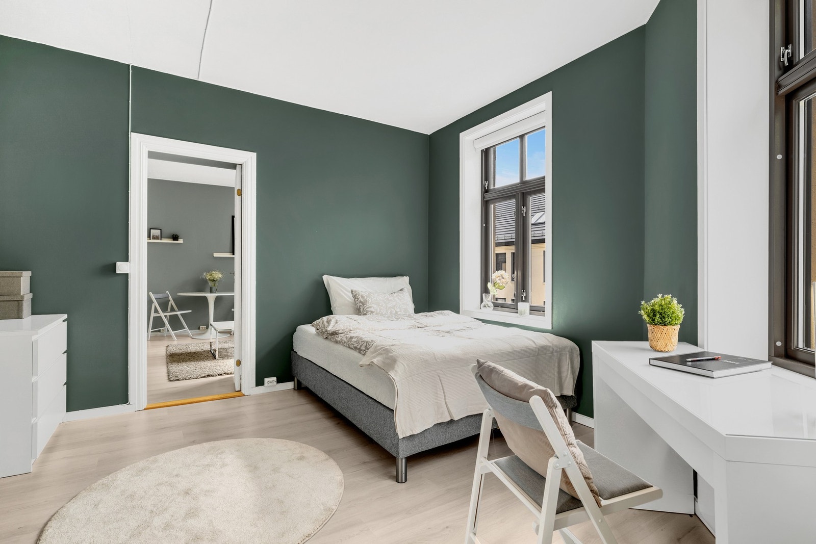 Står i stil med resten av leiligheten. Galleribilde