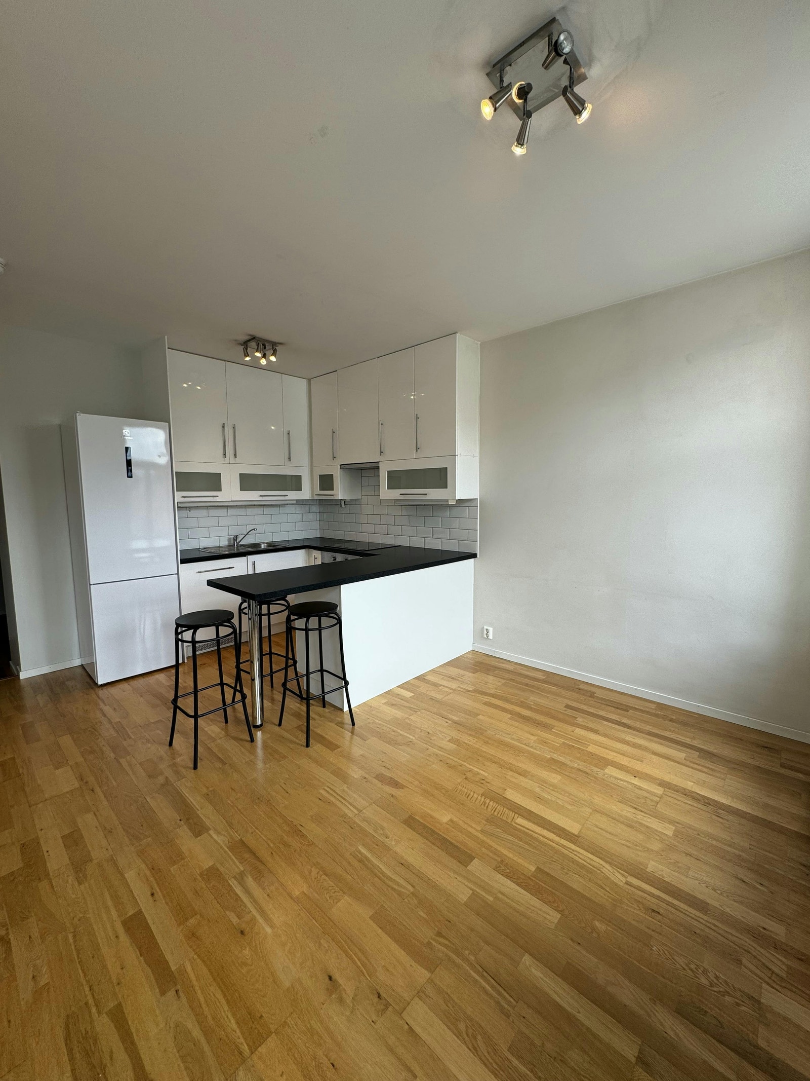 Åpen stue/kjøkken løsning Galleribilde