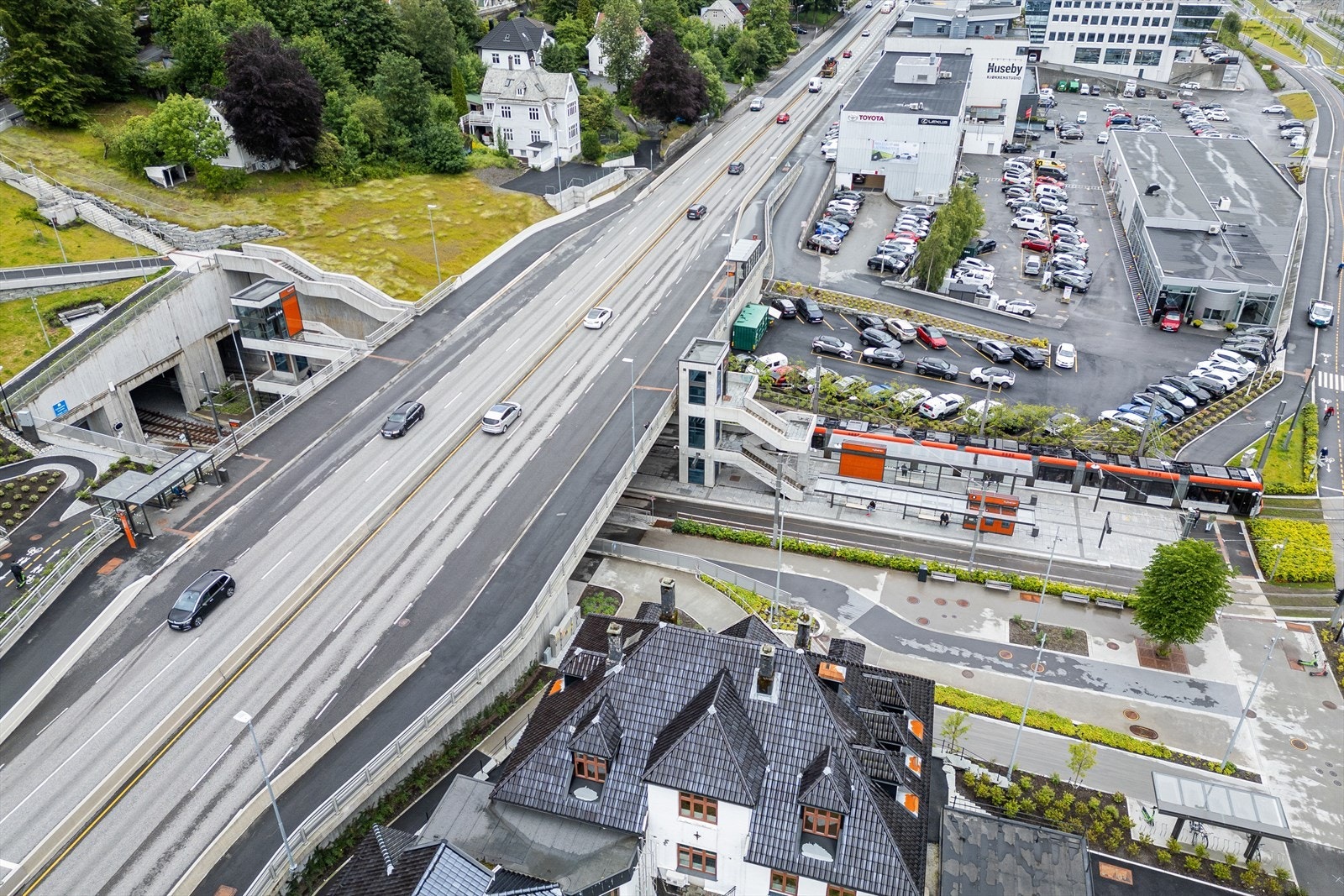 Like ved finner man nytt bybanestopp som tar deg til Fyllingsdalen på 5 minutter, og Bergen Sentrum på 10. Galleribilde