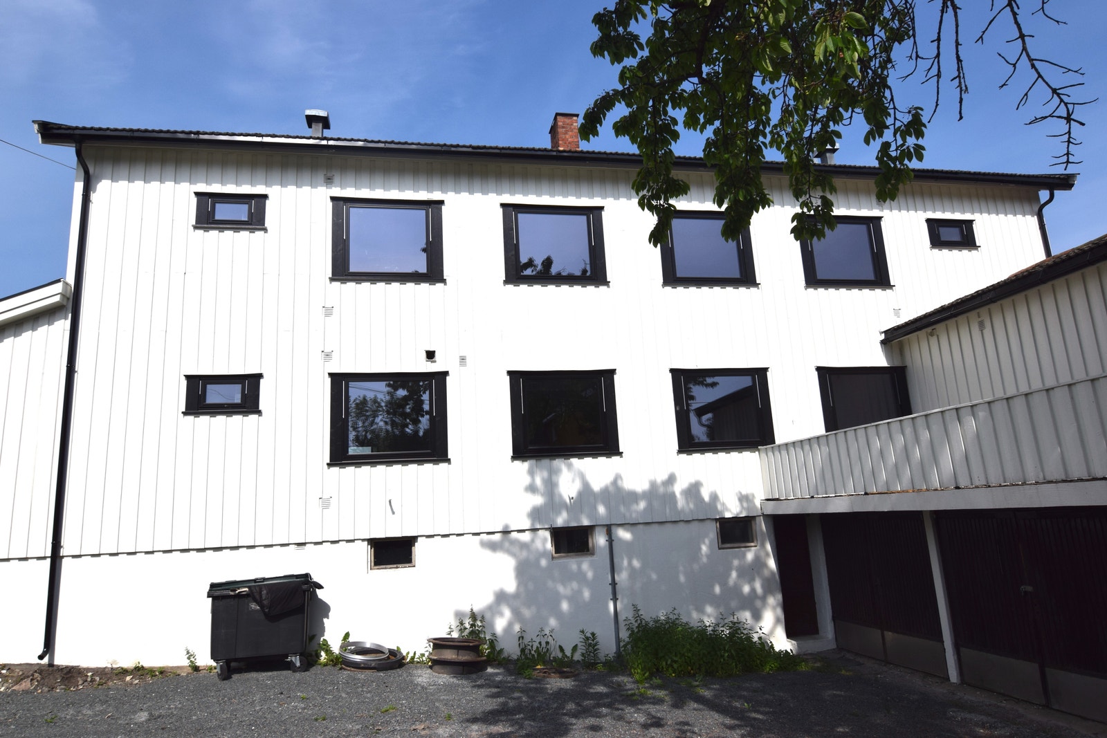 Velkommen til Blåsbortveien 2, 0873 Oslo, Nyere renovert leilighet med 4 soverom, nytt kjøkken, nytt bad med vask/tørk maskin, nytt elektrisk opplegg. Galleribilde