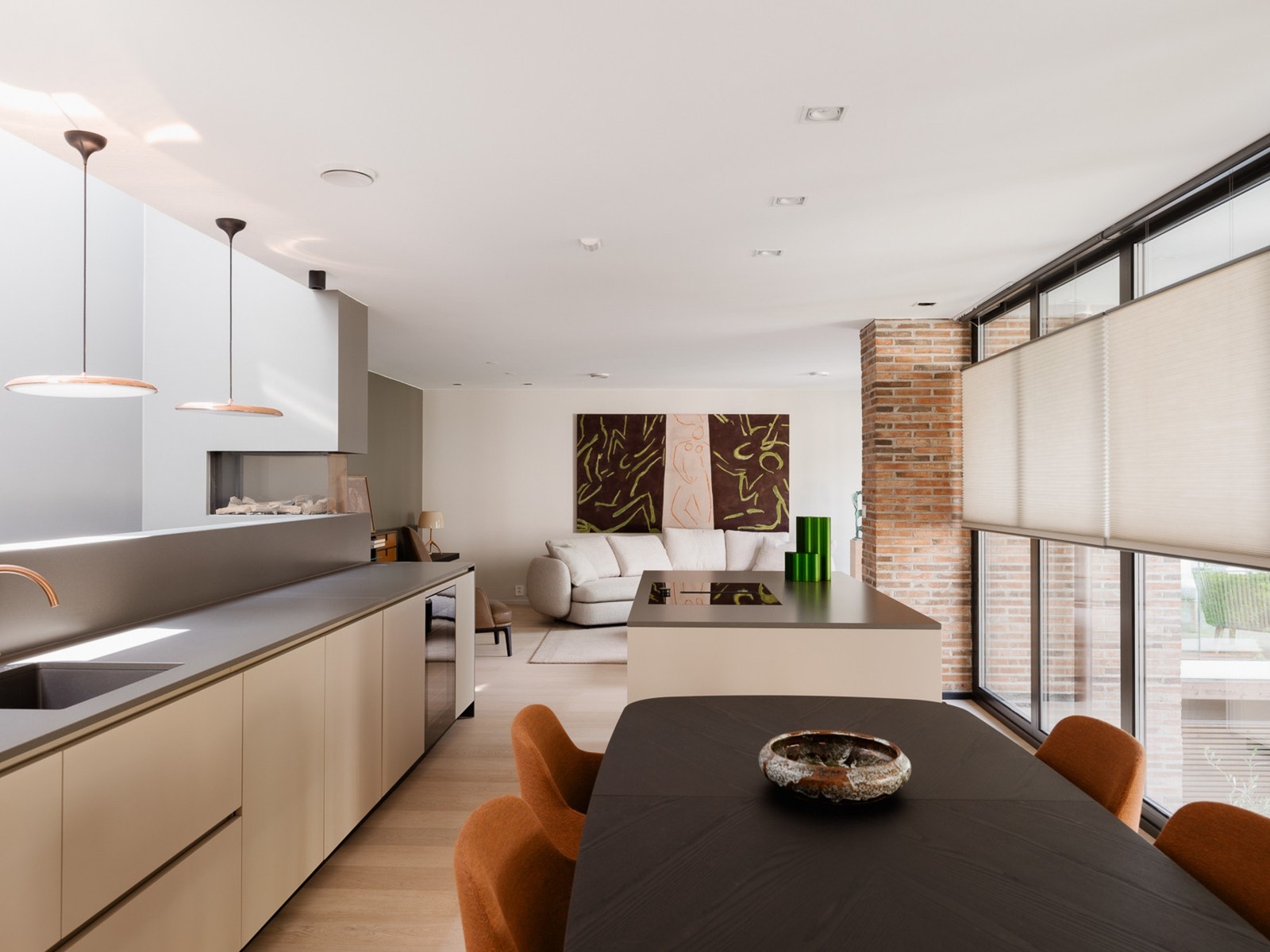 Huset byr på både eksklusivt design og påkostede løsninger som gjør livet litt enklere. Galleribilde