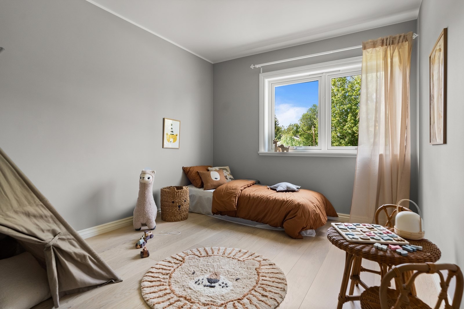 Soverom 2 - Perfekt som barnerom, gjesterom eller romlig hjemmekontor Galleribilde