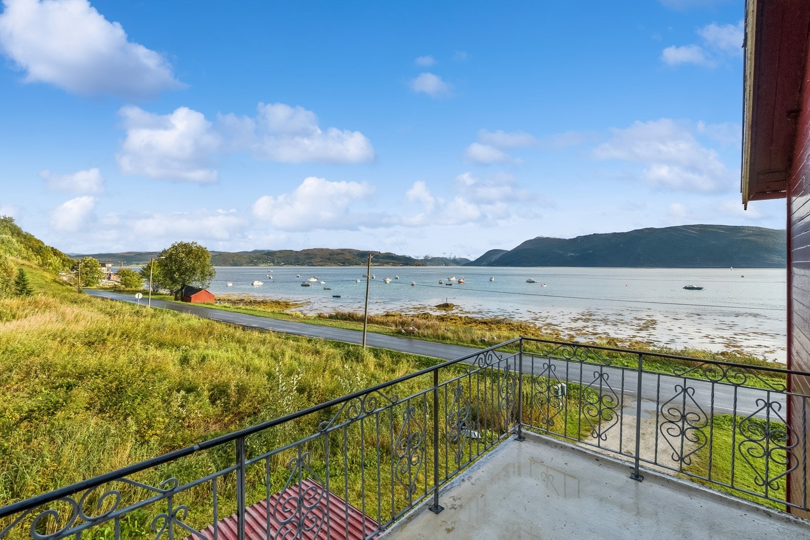 Utsikt balkong nummer to i 2.etg. Galleribilde