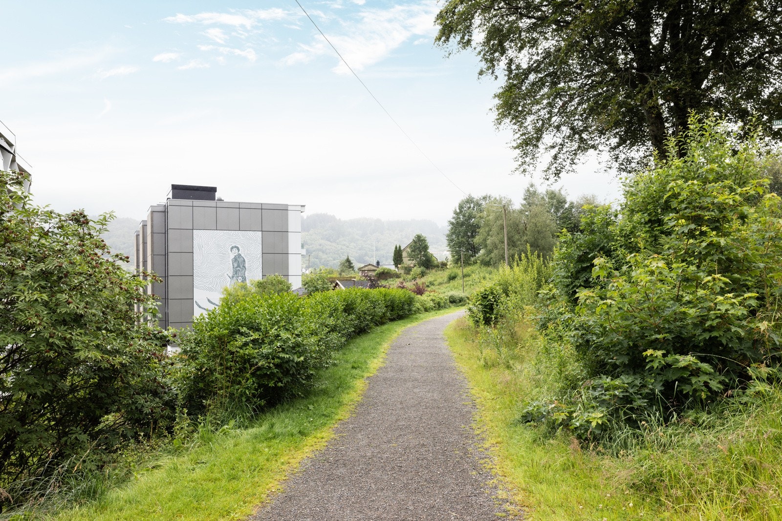 Alle blokkene i borettslaget er rehabilitert med nye terrasser, vinduer og isolasjon. Galleribilde