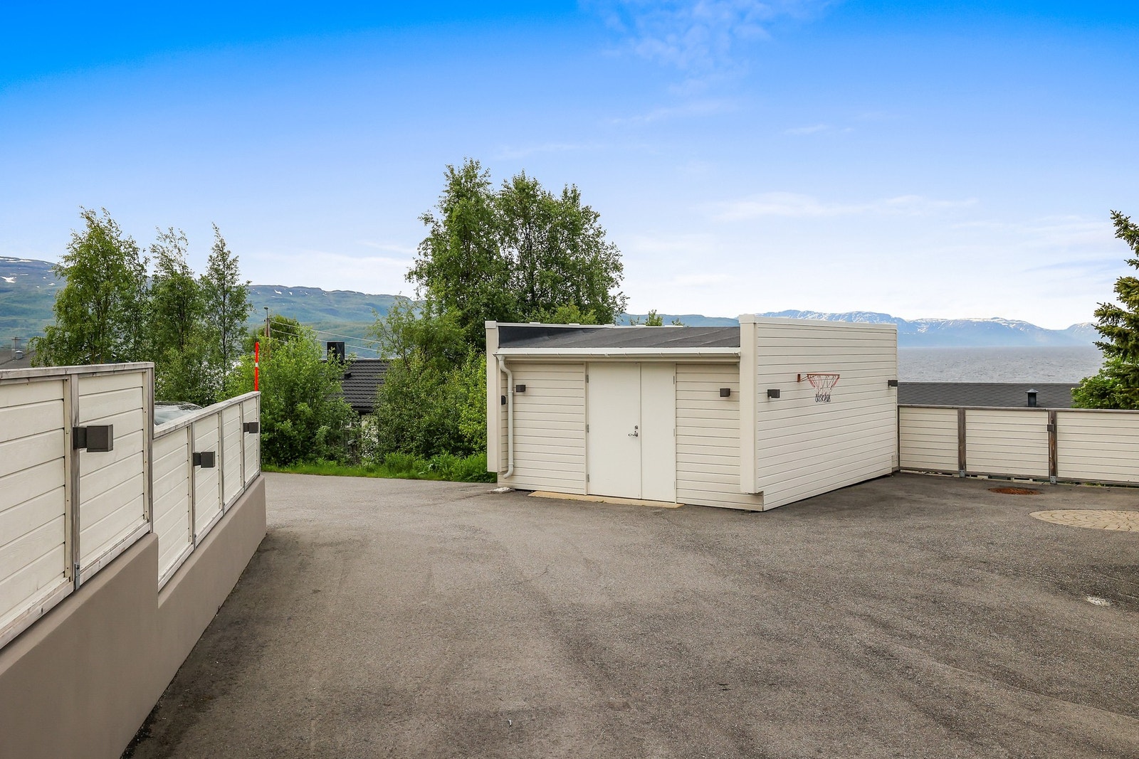 Den frittstående redskapsboden er på 24 kvm. Galleribilde