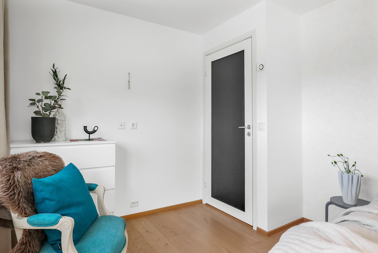 Soverommene har plass til seng og annet ønsket møblement. Galleribilde