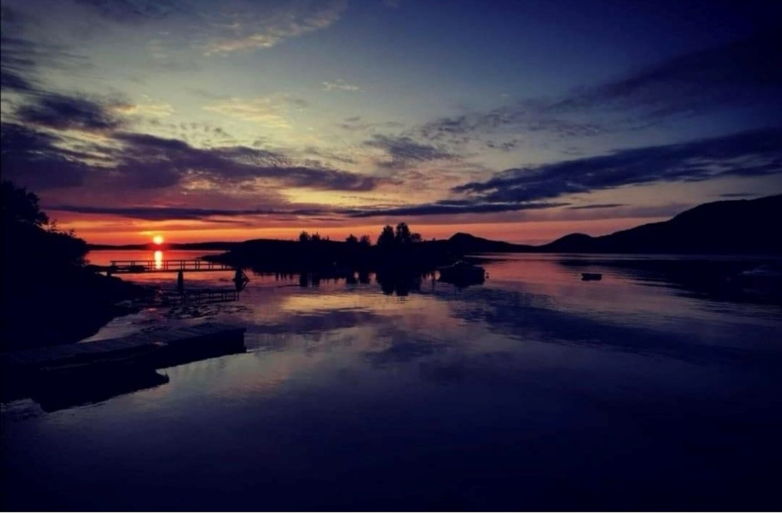 Her er det lett å senke skuldrene og la hyttefreden sige inn, langt fra hverdagens kjas og mas. Galleribilde