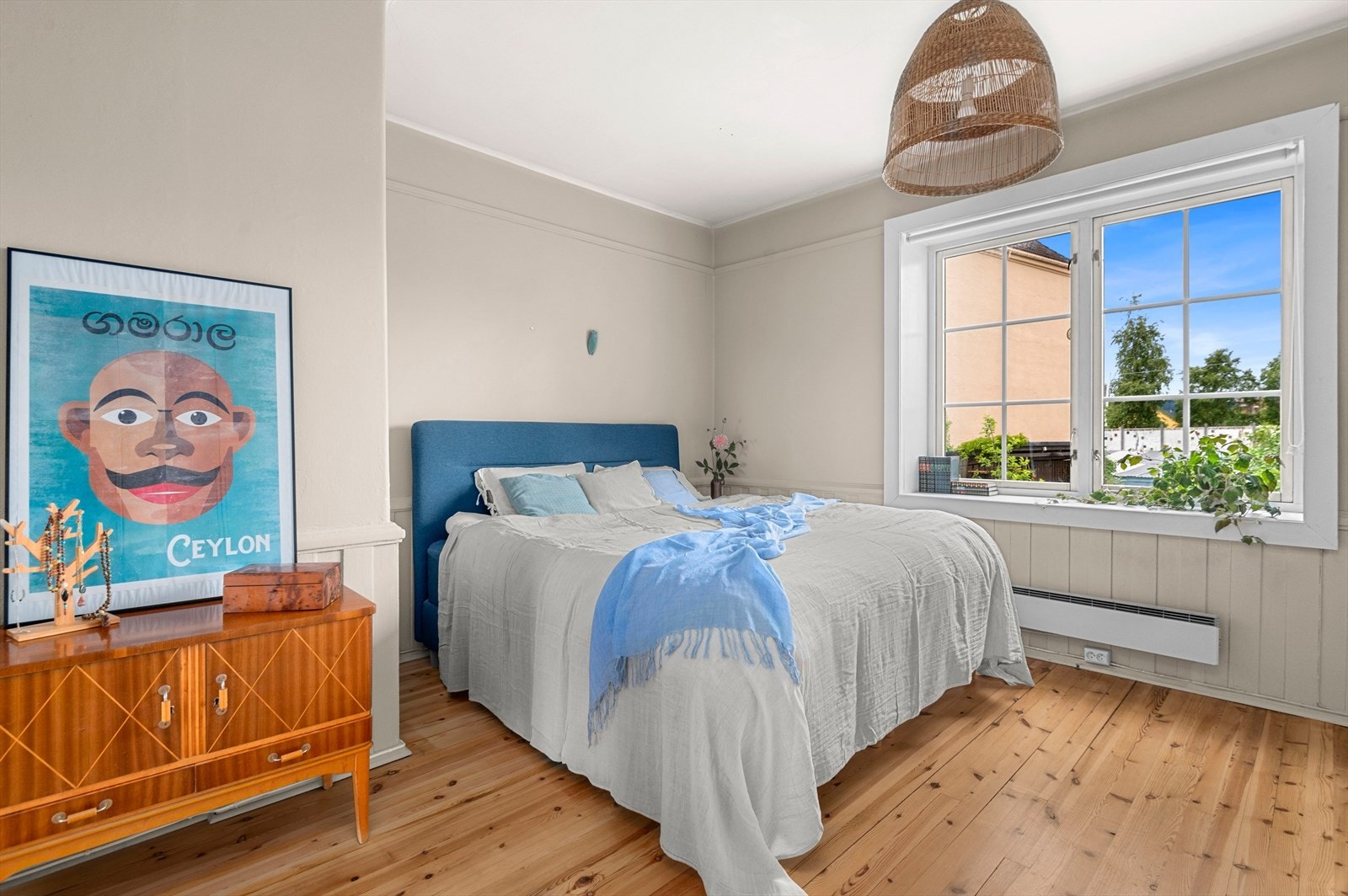 Soverommet måler hele 17 m² og gir dermed svært gode møbleringsmuligheter. Galleribilde