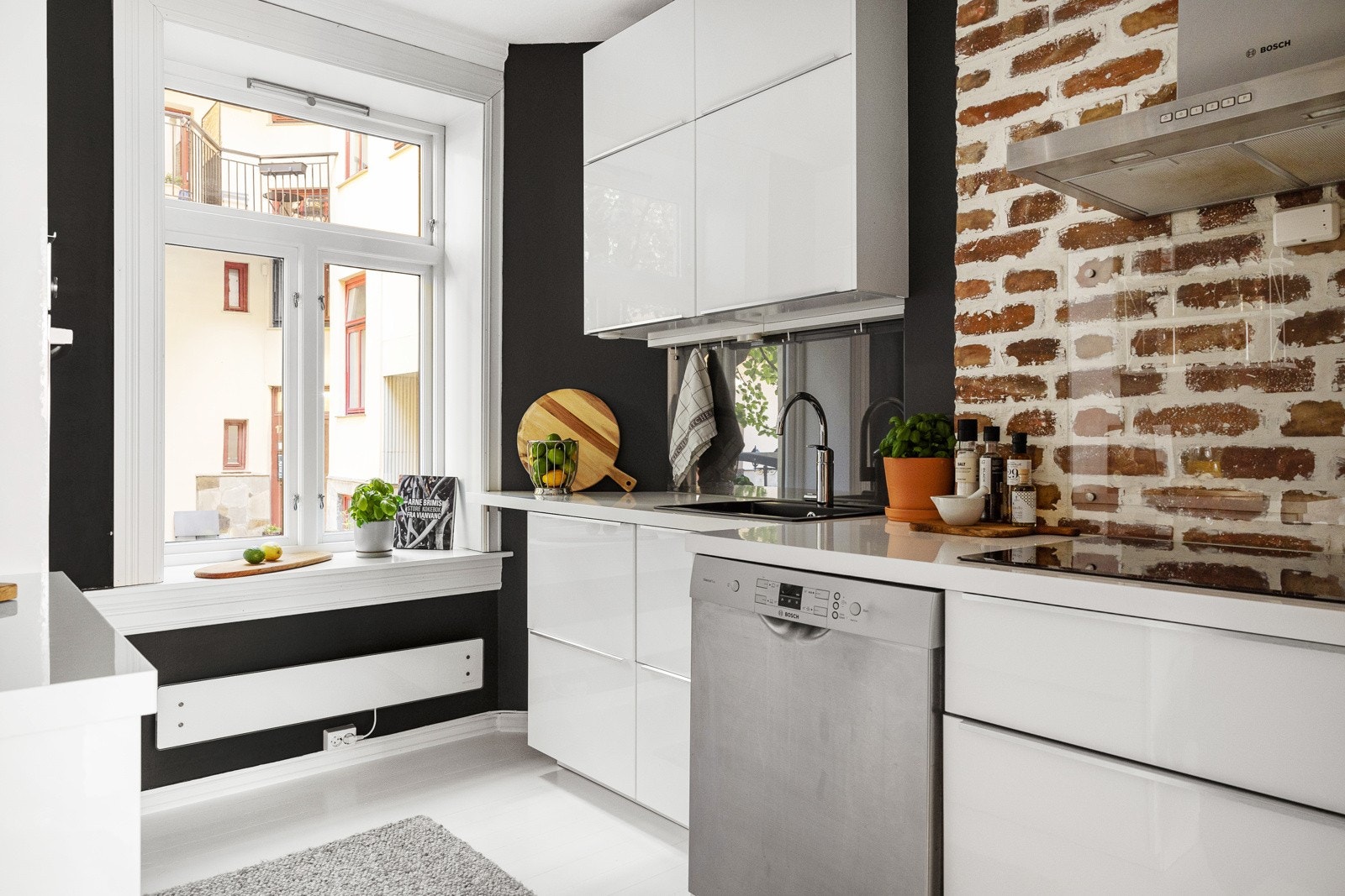 Velkommen til denne flotte leiligheten her i Skjelderups gate 13A. Galleribilde