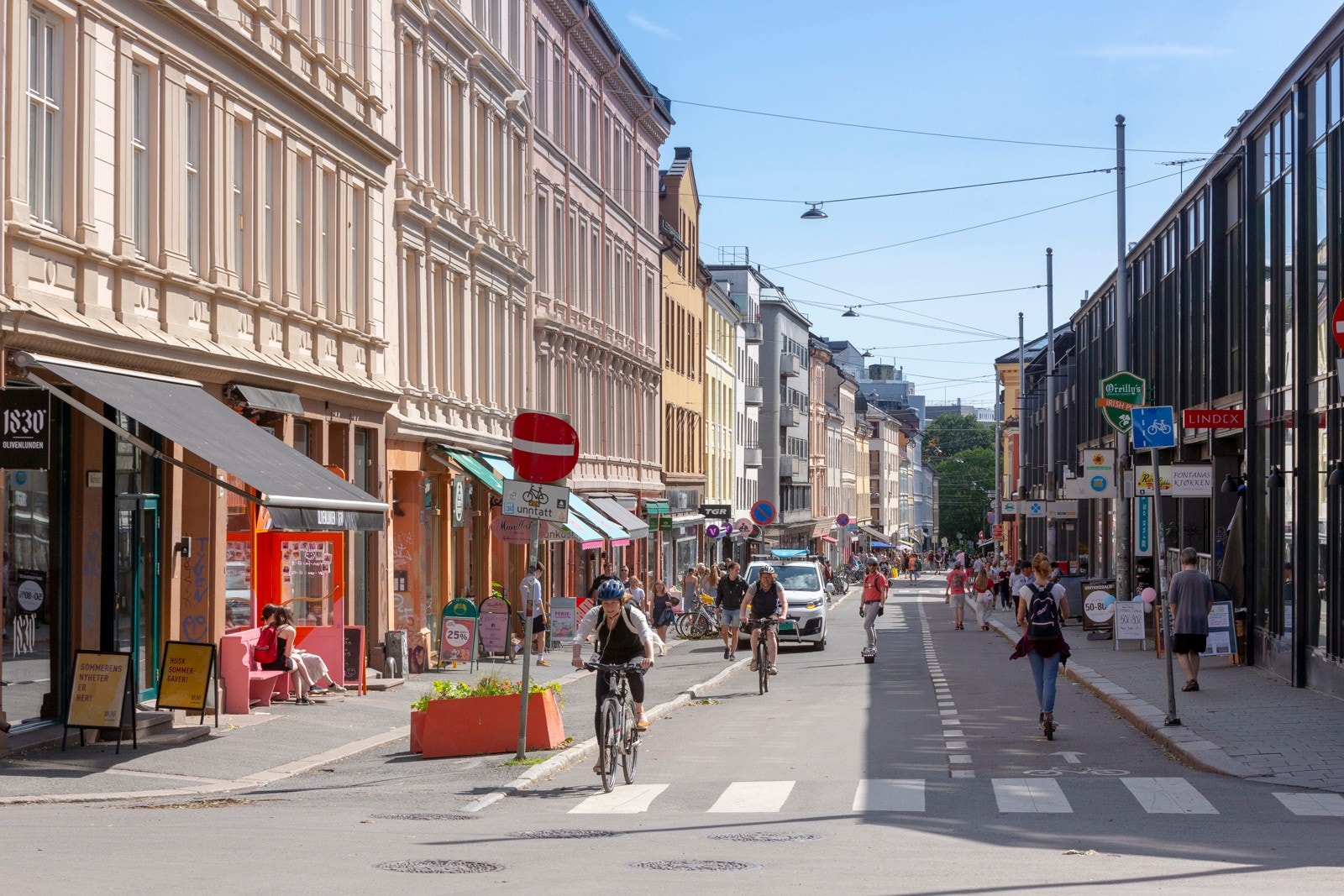 Grünerløkka med deilige utesteder og parker ligger kun få minutters gange fra leiligheten. Galleribilde