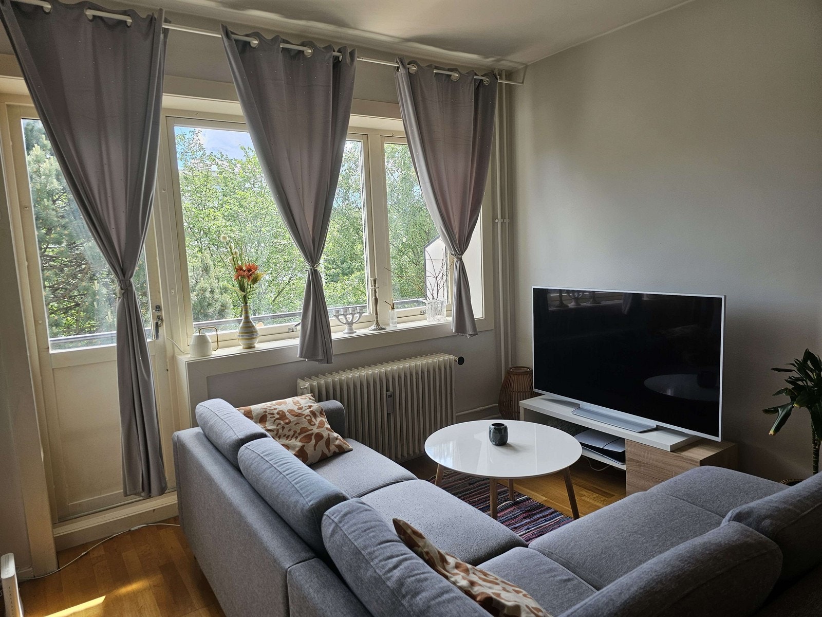 Stue med utgang til balkong Galleribilde