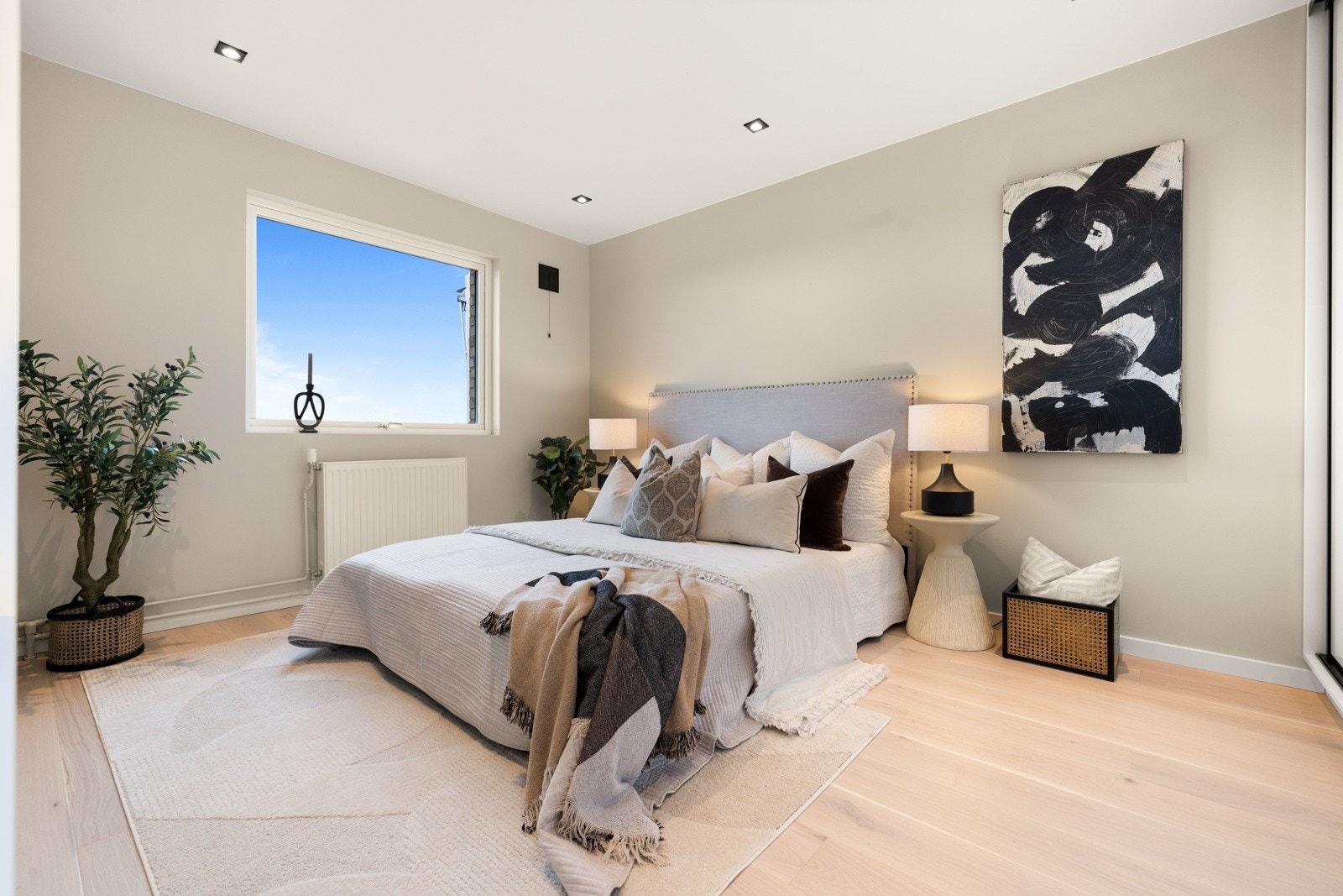 Boligen har 2 romslige soverom Galleribilde