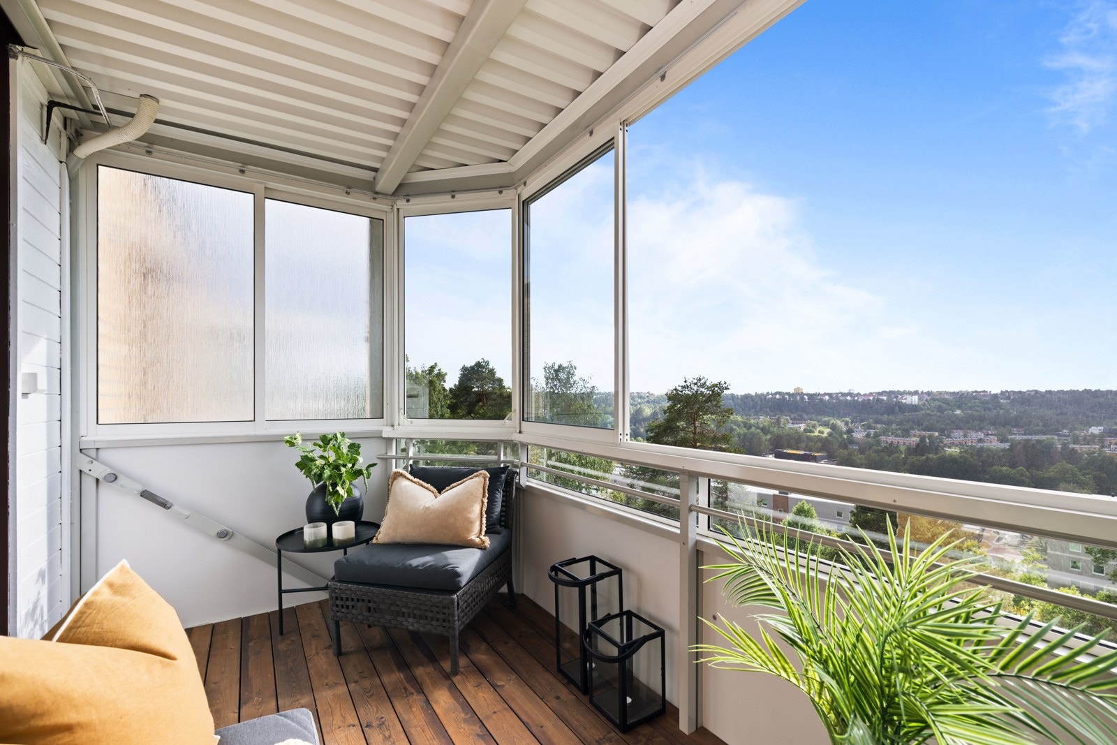 Luftig og solrikt Galleribilde