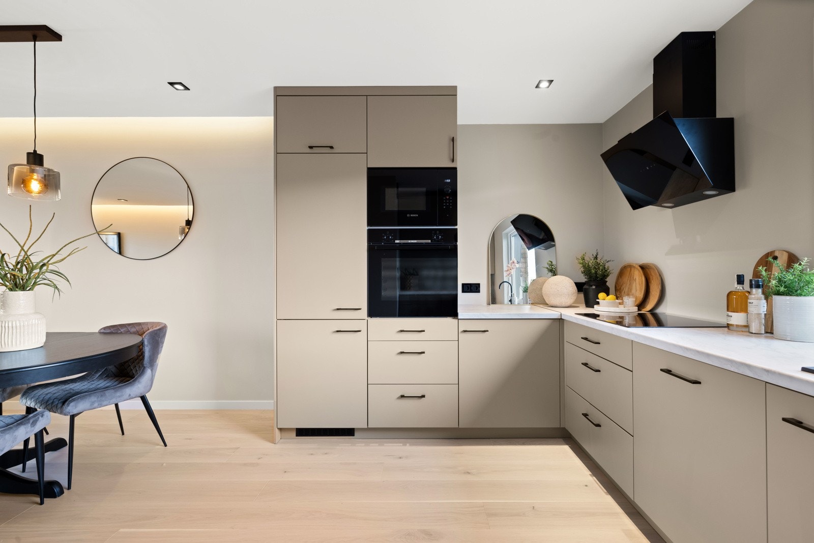 Flott kjøkken med god løsning Galleribilde