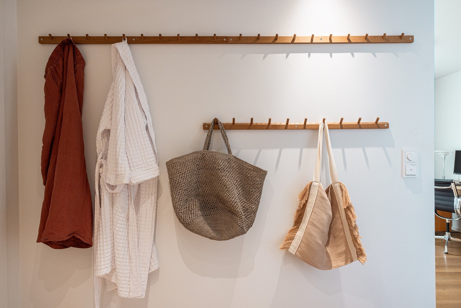 Walk in closet på hovedsoverom Galleribilde