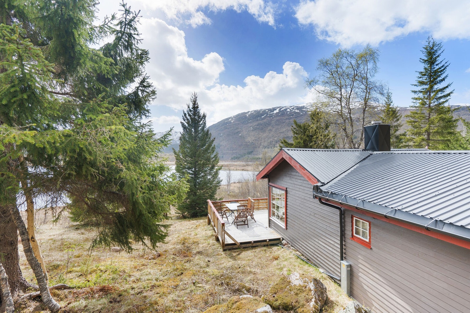 Hytta har nytt tak Galleribilde