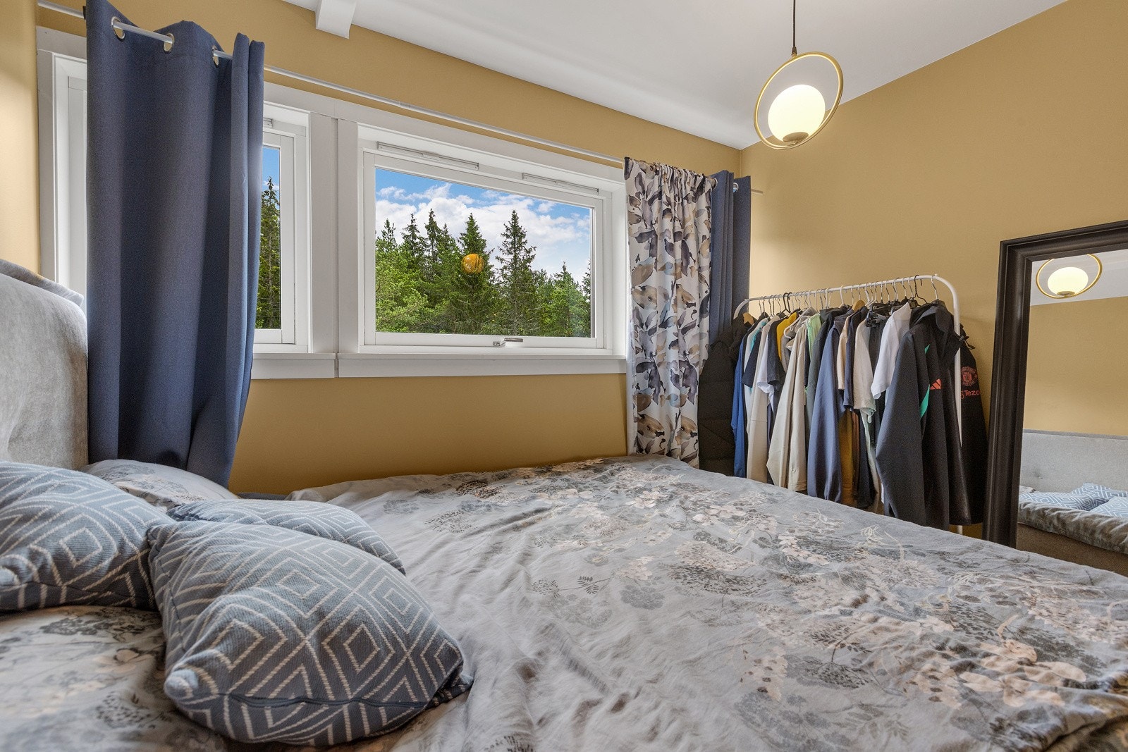 Rommet kan fint benyttes som barnerom, gjesterom eller kontor. Galleribilde