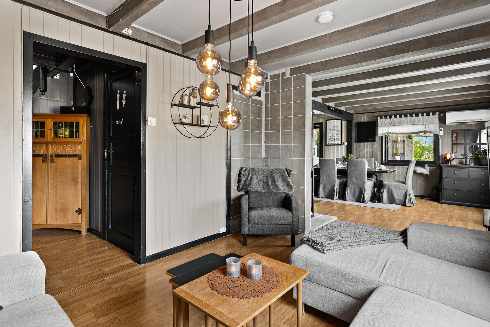 Innholdsrik og sjarmerende fritidsbolig Galleribilde
