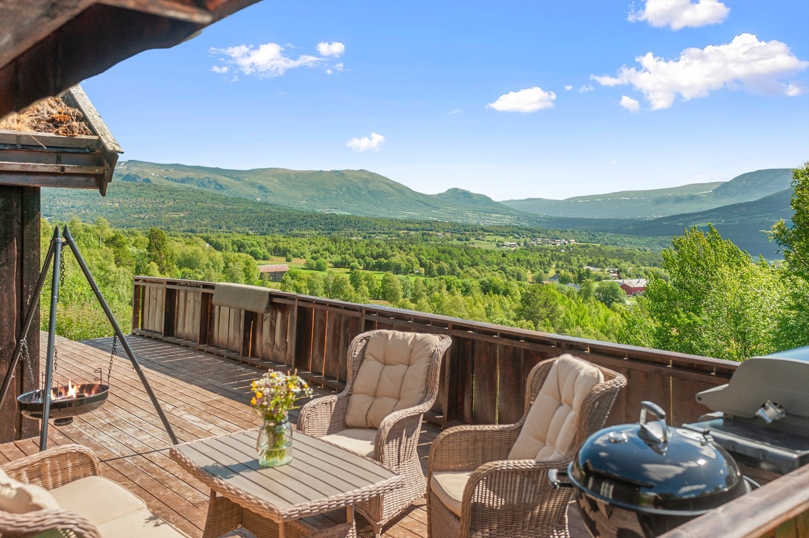 DIn lokale eiendomsmegler Anders Havneraas har gleden av å presentere denne flotte hytta på Oppdal! Galleribilde