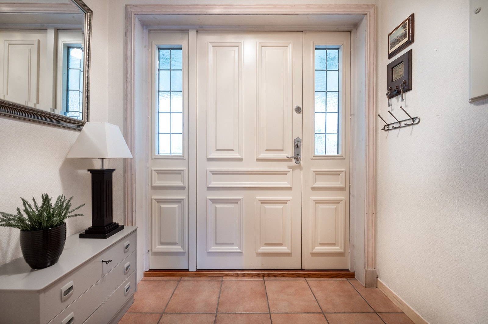 Entreen er romslig. Galleribilde