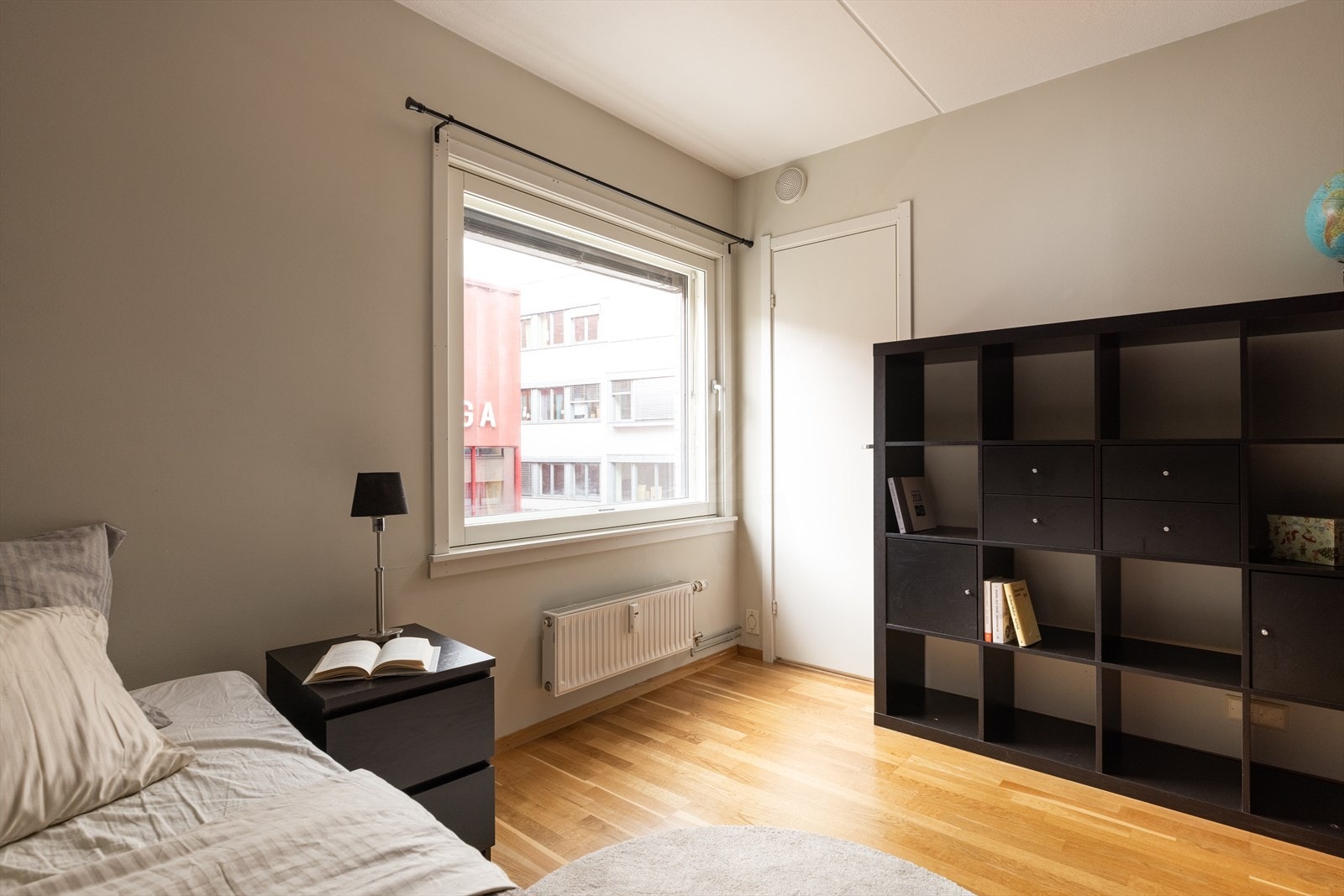 Soverommet har en innvendig bod med ytterligere oppbevaringsplass. Galleribilde