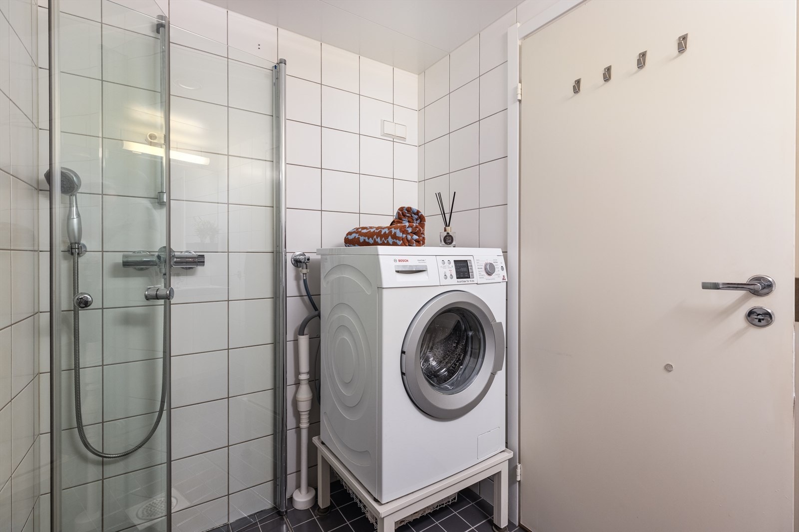 God plass til både vaskemaskin og tørketrommel. Galleribilde