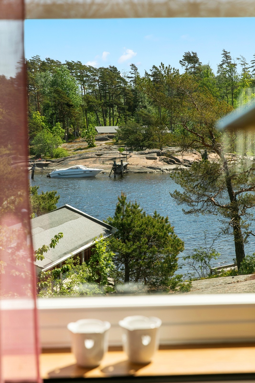 Herlig sjønær beliggenhet! Galleribilde