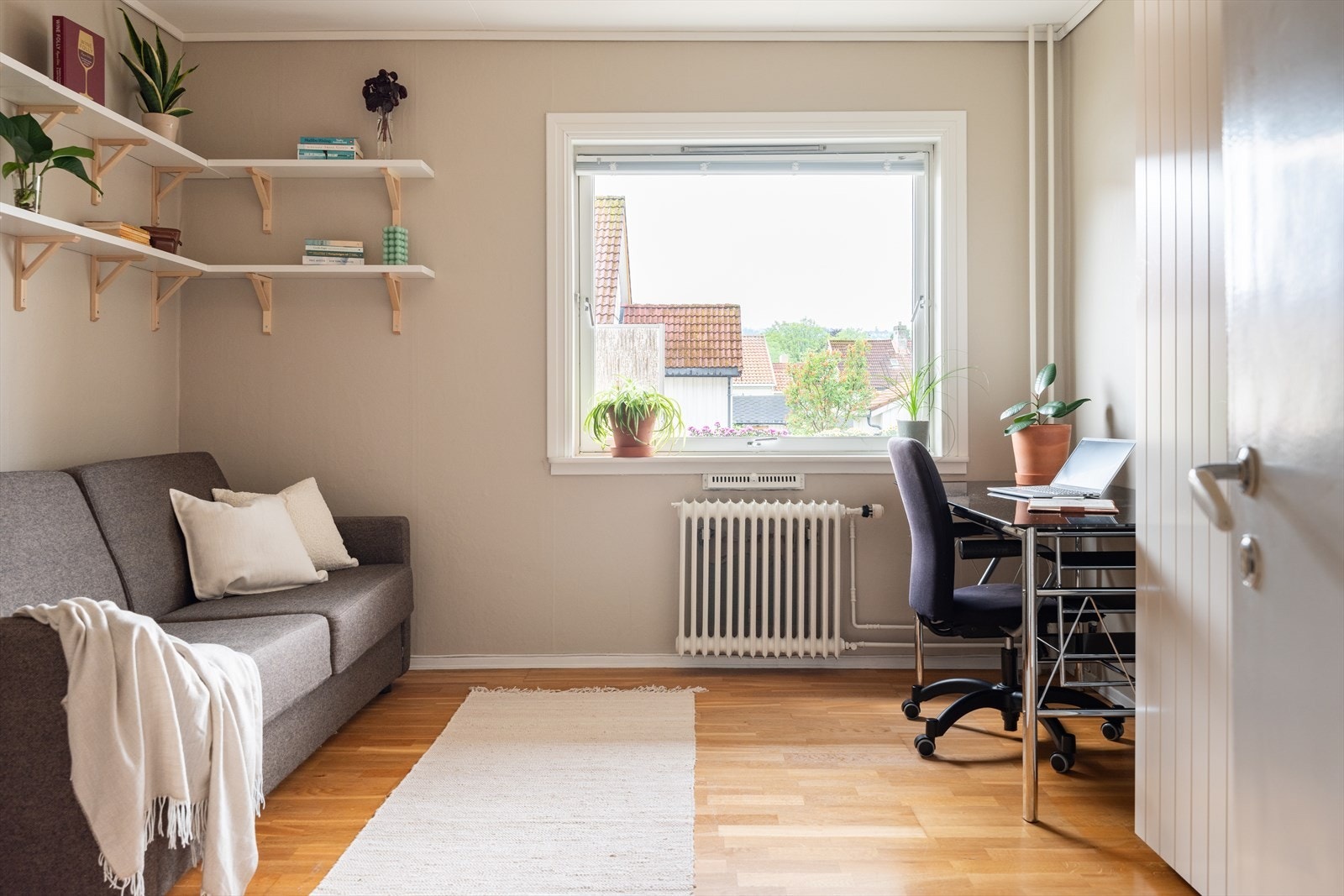 Det minste soverommet er på 12,4 m². Det blir i dag brukt som kontor. Galleribilde