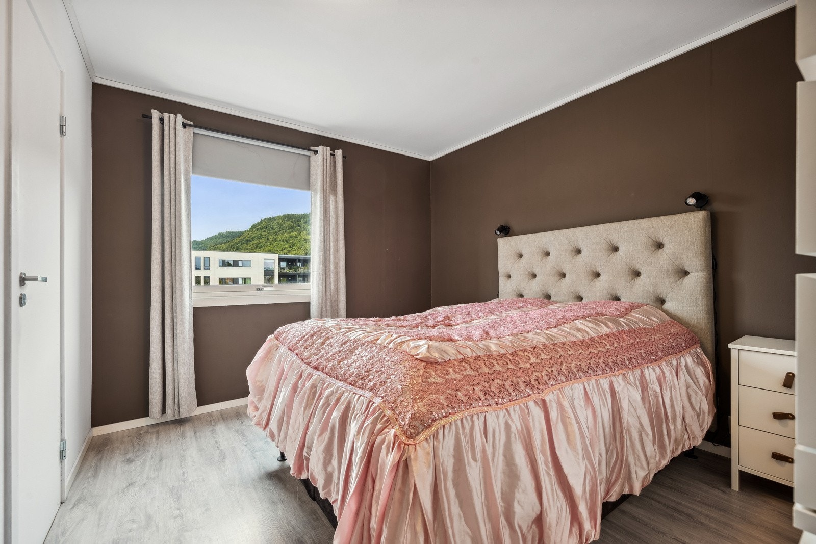 Hovedsoverom på ca. 12 kvm. Galleribilde