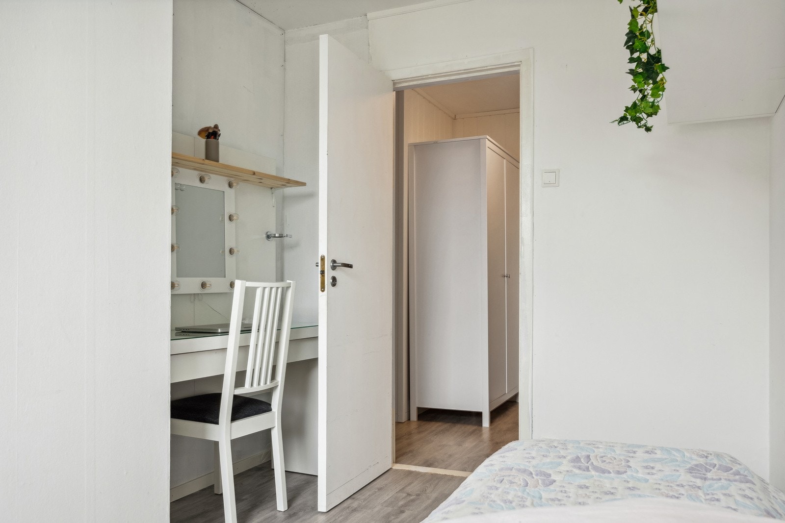 Soverom nr. 2 er på ca. 8 kvm. Galleribilde