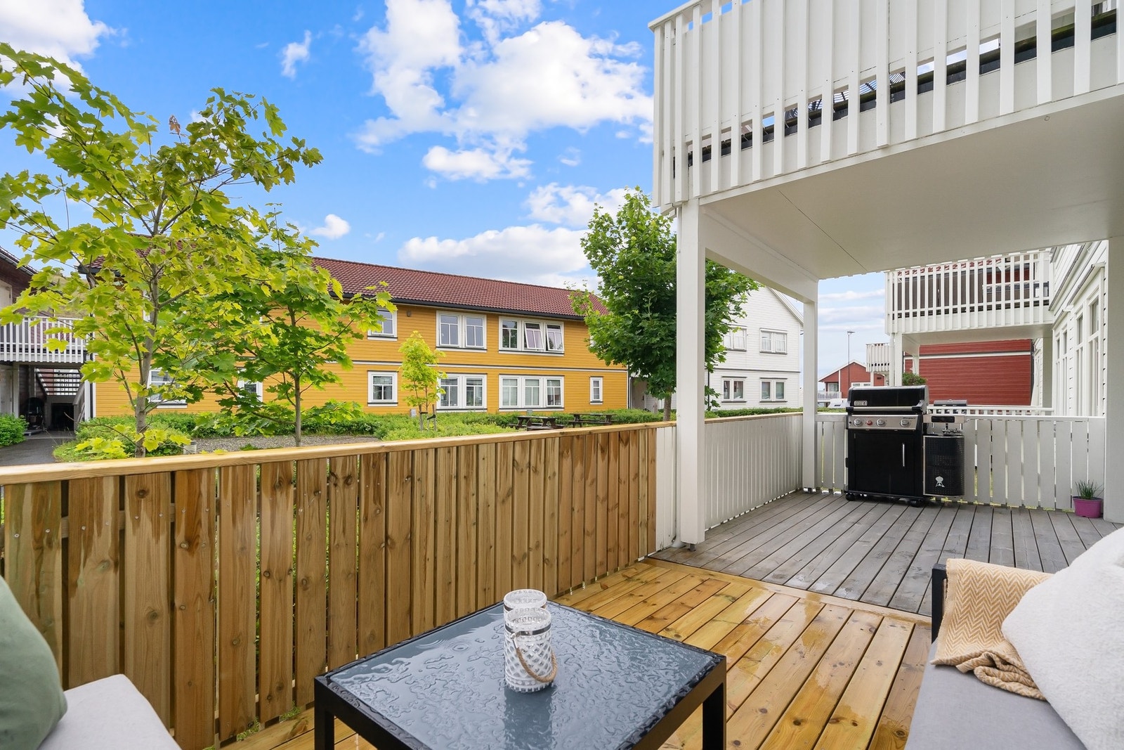 Verandaen byr på mye plass til ønsket møblement. Galleribilde