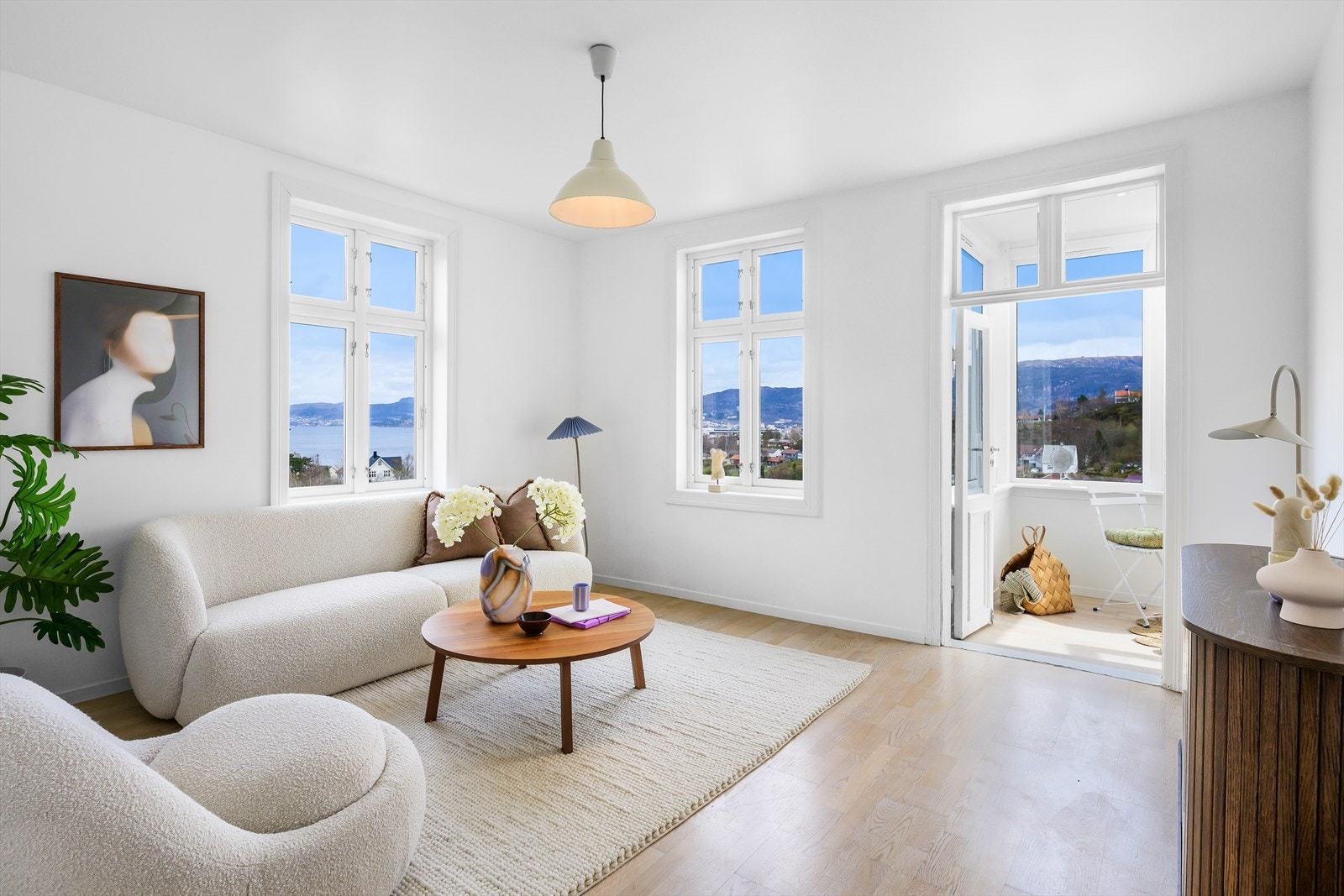 Velkommen til denne innbydende leiligheten på Gravdal - her presentert av Tommy G. Randles for Fana Sparebank Eiendom. Galleribilde