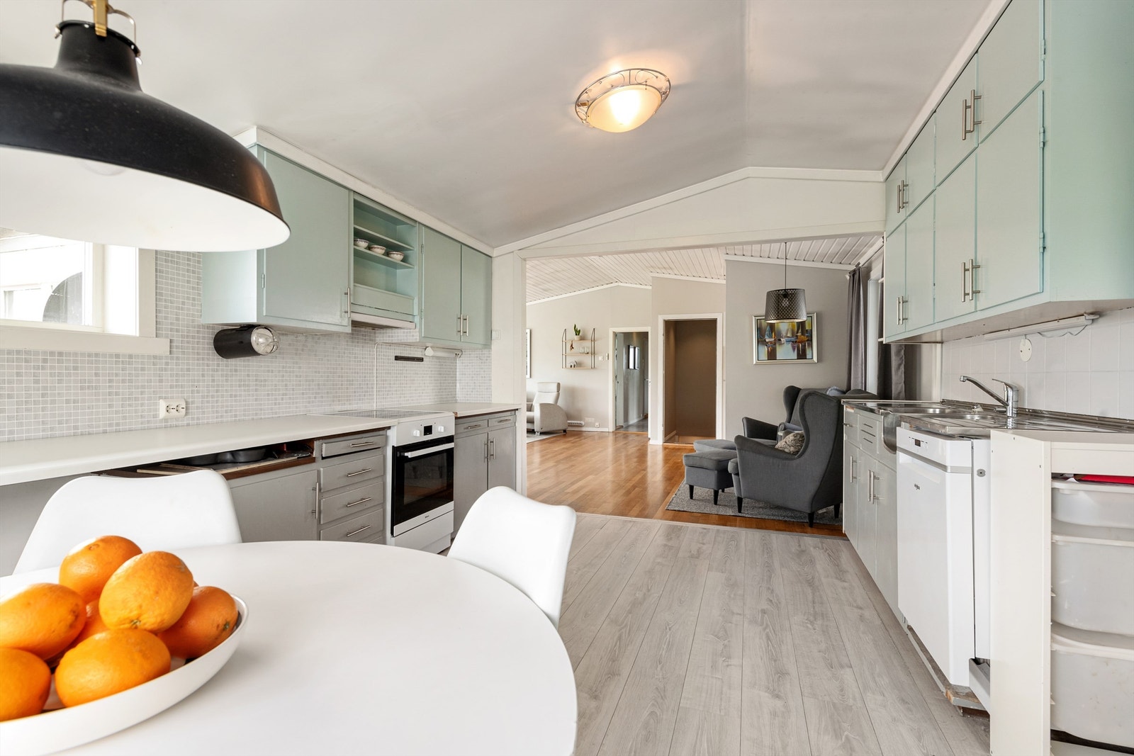 Fra kjøkken mot stue Galleribilde