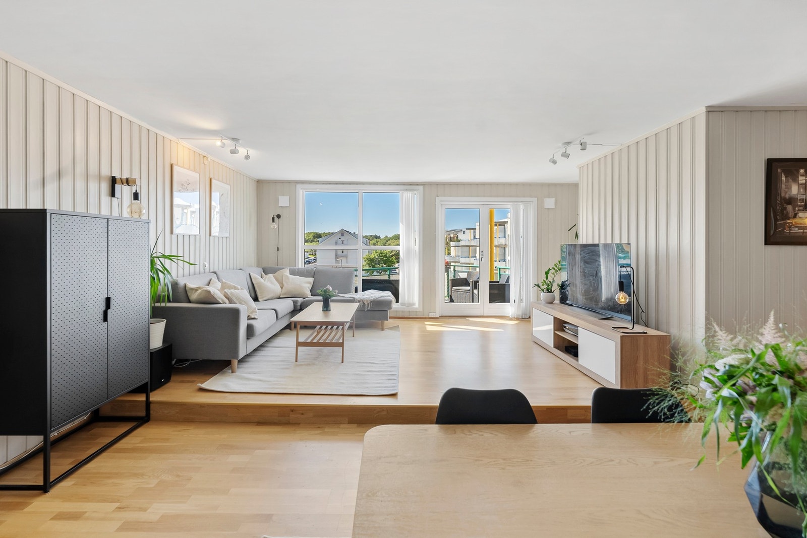 Velkommen til Ankerveien 9 - en innbydende 4-roms toppleilighet på hele 111 kvm. Galleribilde